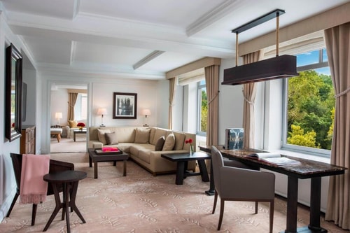 Suite Room Near Quality Meats NYC 3 Luxury Bookings
