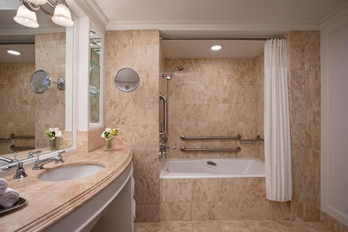 Suite Room Near Quality Meats NYC 13 Luxury Bookings