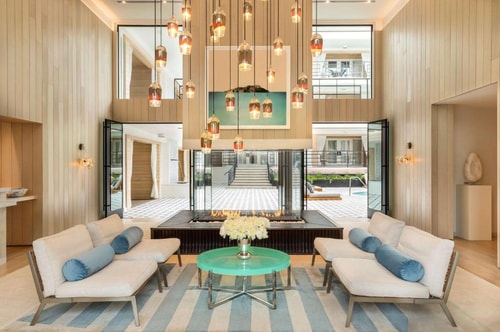 King Room Near Fireside Health Care Center LA 5 Luxury Bookings