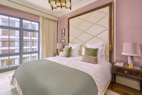 Deluxe King Room Near The Greek Tribeca NYC 1 Luxury Bookings