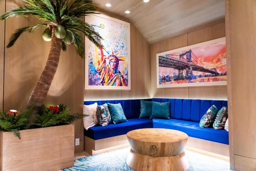 Queen Room Near Yard House NYC 8 Luxury Bookings