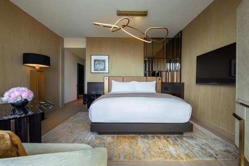 King Room Near Pergola NYC 2 Luxury Bookings