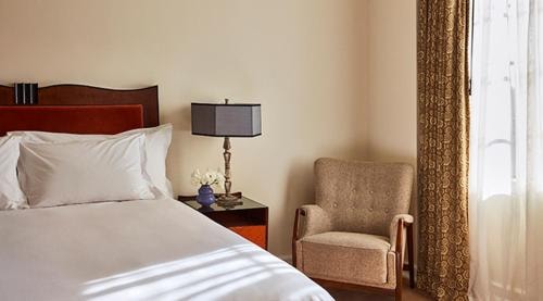 Queen Room Near SIXT Rent a Car West Hollywood LA Luxury Bookings