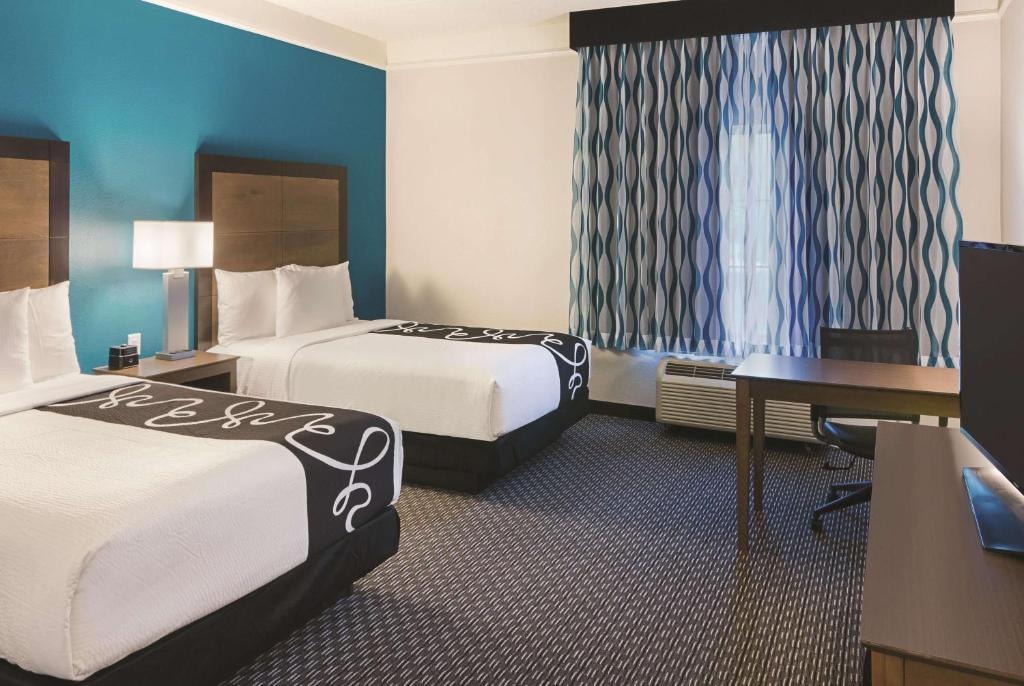 Double Room Near Bank Of America ORL Luxury Bookings