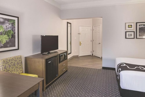 Double Room Near Bank Of America ORL 2 Luxury Bookings