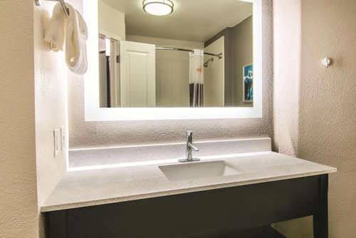 Double Room Near Bank Of America ORL 3 Luxury Bookings