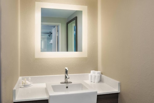 Double Suite Near International Diamond Center ORL 4 Luxury Bookings