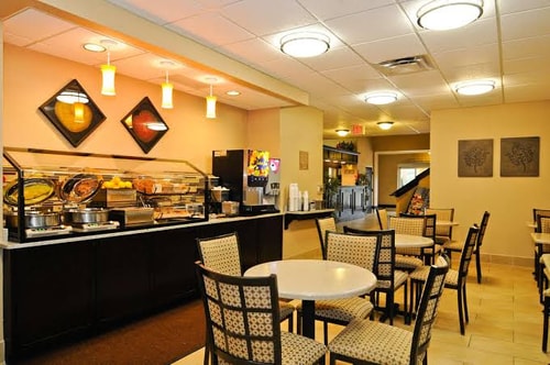 Double Room Near Cheddars Scratch Kitchen ORL 5 Luxury Bookings