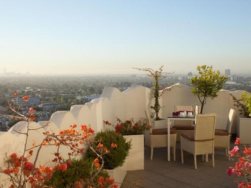 Studio Near William S Hart Dog Park LA 8 Luxury Bookings