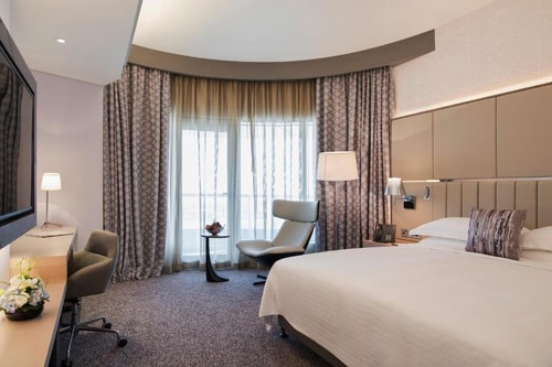 One bedroom Suite Near Abu Dhabi Exhibition Centre 1 Luxury Bookings