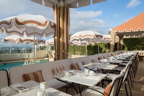 Studio Near William S Hart Dog Park LA 7 Luxury Bookings