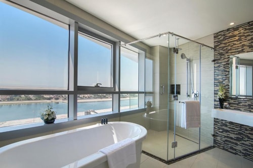One bedroom Suite Near Abu Dhabi Exhibition Centre 3 Luxury Bookings