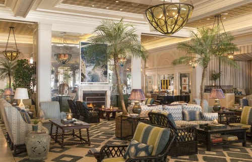 Superior King Room Near Atma Yoga & Healing Art LA 4 Luxury Bookings