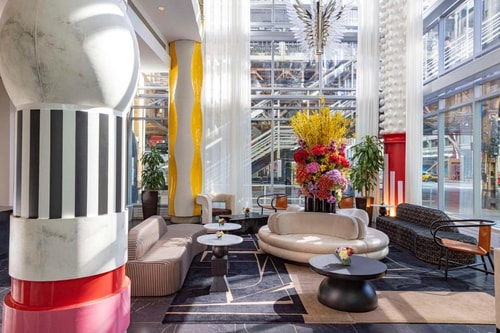 King Room Near Harold Washington College CHI 8 Luxury Bookings