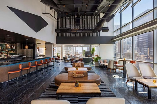 King Room Near Harold Washington College CHI 7 Luxury Bookings