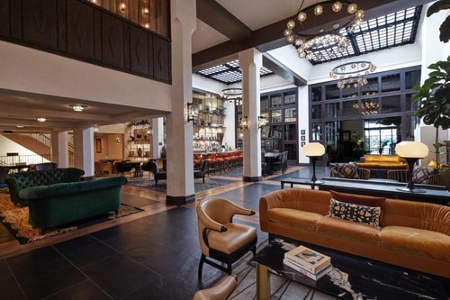 Queen Room Near The Original Pantry Cafe La 7 Luxury Bookings