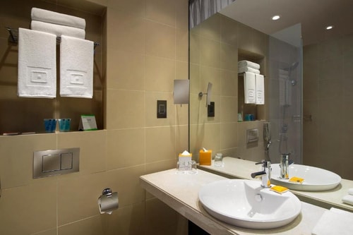 Centro Room Near Zayed Sports City 3 Luxury Bookings
