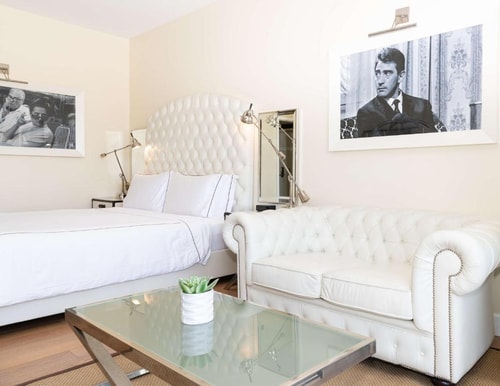 Deluxe King Room Near Bh Fashion Company LA Luxury Bookings