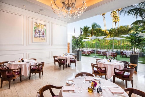 Deluxe King Room Near Bh Fashion Company LA 8 Luxury Bookings