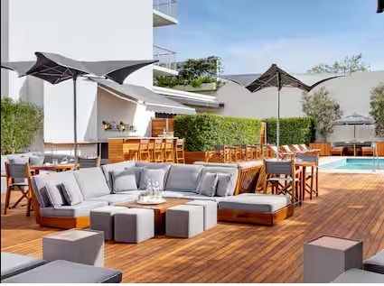 Deluxe King Room Near Bh Fashion Company LA 12 Luxury Bookings