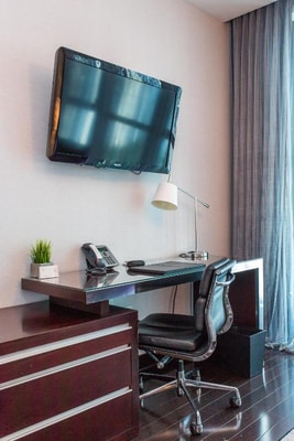 King Suite Near W XYZ Bar CHI 2 Luxury Bookings