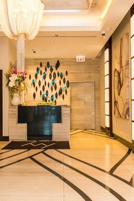 King Suite Near W XYZ Bar CHI 13 Luxury Bookings