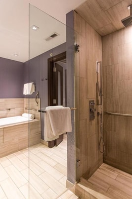 King Suite Near W XYZ Bar CHI 6 Luxury Bookings