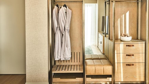 Deluxe King Room Near Walt Disney Concert Hall LA 3 Luxury Bookings