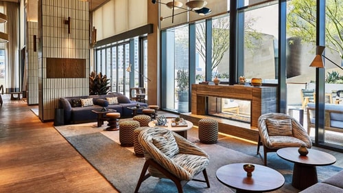 Deluxe King Room Near Walt Disney Concert Hall LA 8 Luxury Bookings