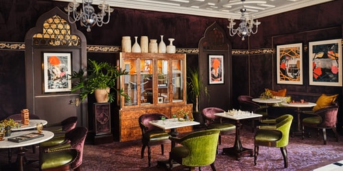 Standard Study King  Near Saint Vincent Court LA 10 Luxury Bookings
