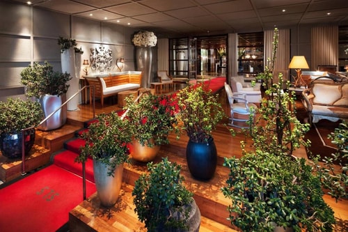 Superior Room Near Premier Roofing Company LA 5 Luxury Bookings