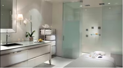 Superior Room Near Premier Roofing Company LA 11 Luxury Bookings