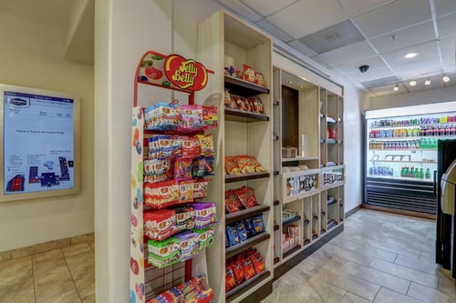 King Room Near Chevron LAS 9 Luxury Bookings