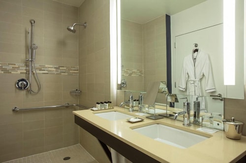Superior King Room Near Escape Virtuality NYC 7 Luxury Bookings