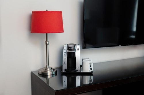 Superior King Room Near Escape Virtuality NYC 8 Luxury Bookings