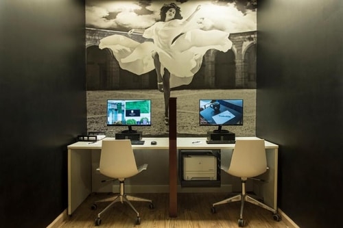 Superior King Room Near Escape Virtuality NYC 11 Luxury Bookings