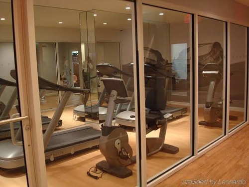 Superior King Room Near Escape Virtuality NYC 14 Luxury Bookings