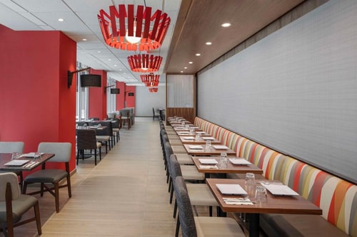Standard King Room Near Mercato NYC 8 Luxury Bookings