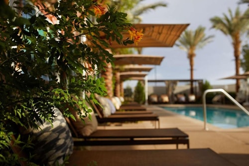 King Room Near Bass Pro Shops LAS 11 Luxury Bookings