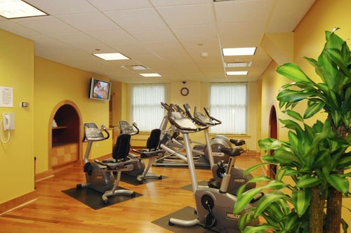 Deluxe King Room Near Biplop School CHI 13 Luxury Bookings