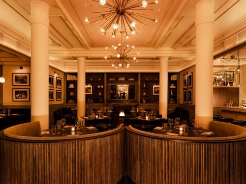Queen Deluxe Near The Cutting Room NYC 13 Luxury Bookings