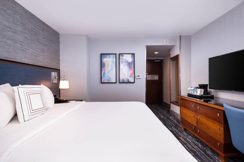 King Room Near DeJuan Stroud NYC 1 Luxury Bookings