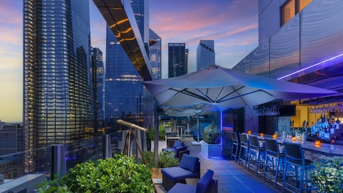 King Room Near DeJuan Stroud NYC 13 Luxury Bookings