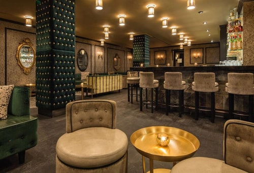Queen Room Near T-Mobile NYC 13 Luxury Bookings