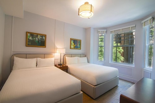 Deluxe Room Near T Mobile NYC Luxury Bookings