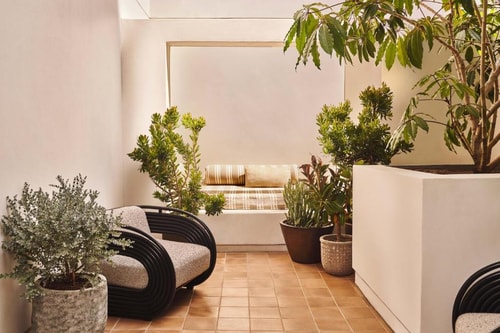 Premier King Near Santa Monica History Museum LA 2 Luxury Bookings