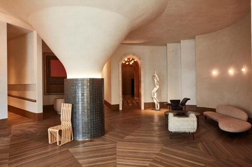 Premier King Near Santa Monica History Museum LA 11 Luxury Bookings