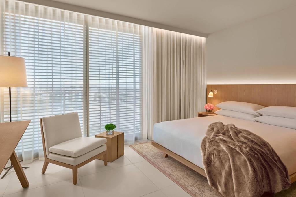 Deluxe Room Near Orenda Artists Los Angeles LA Luxury Bookings