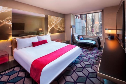 King Room Near Lunt-Fontanne Theatre NYC 1 Luxury Bookings