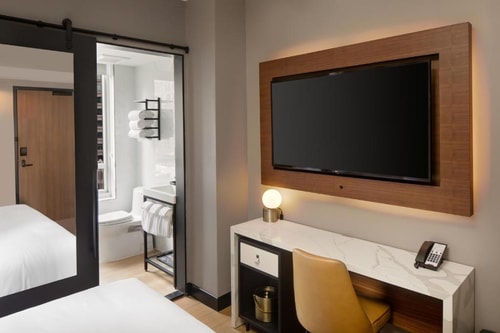 Standard King Room Near La Marchande NYC 2 Luxury Bookings